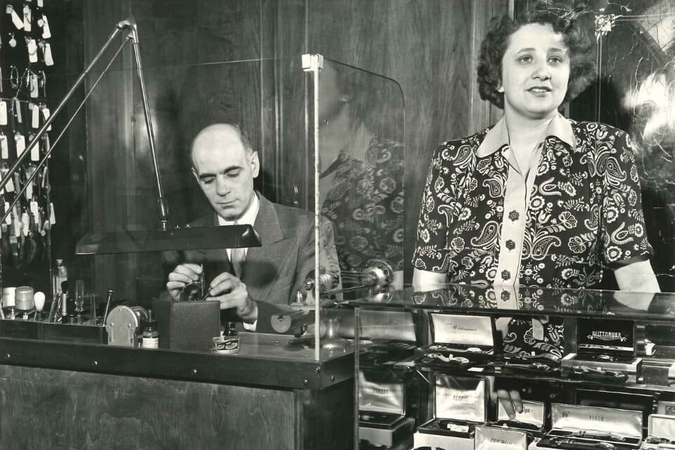 EXPLORE OUR FAMILY HISTORY EXPLORE OUR FAMILY HISTORY